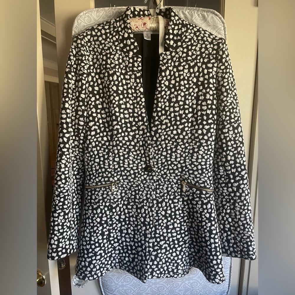 Sara Campbell Black and White Patterned Blazer